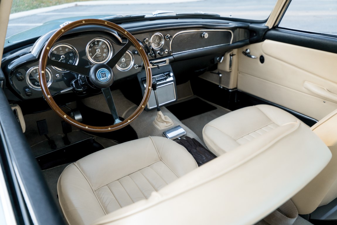 Aston Martin DB4 Overdrive (Manual)